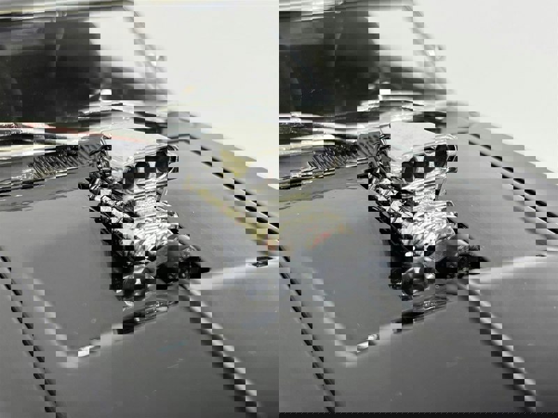 Greenlight 1970 Dodge Charger with Blown Engine Black 1:18 Greenlight Artisan Collection 19122