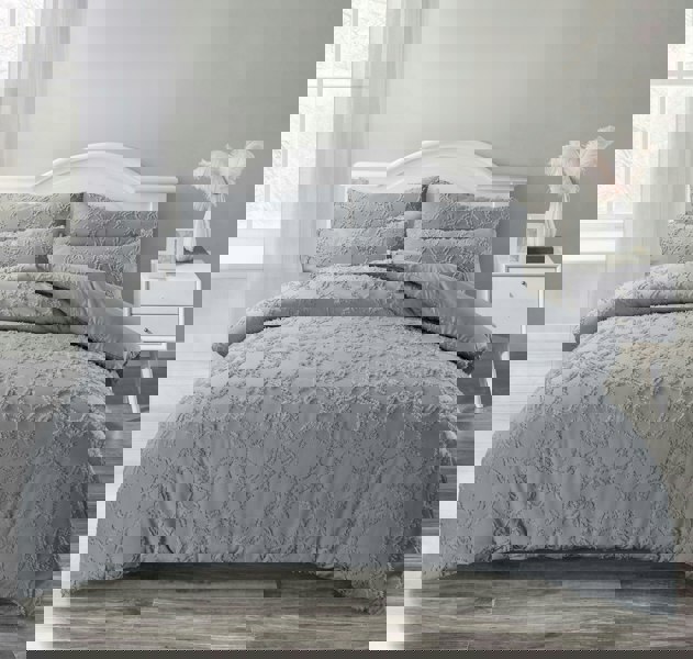 Intimates Ophelia Tufted Duvet Cover & Pillowcase Set