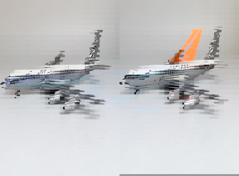 InFlight200 South African Airways Boeing 707-300 ZS-DYL Polished With Stand 1:200 Scale Inflight200 IF707SA0422P