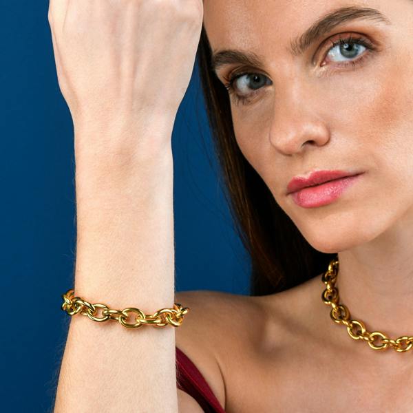 namana Chunky Oval Links Gold Bracelet in Stainless Steel for Women