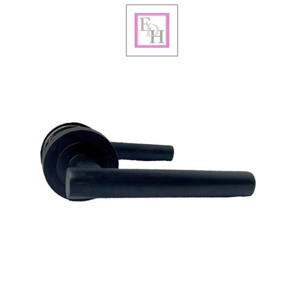 EDH Door Hardware Matt Black T Bar Door Handles on Round Rose – Straight Lever Handle 6 Pairs