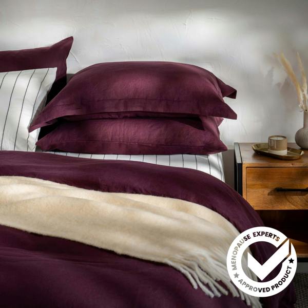 Aubergine French Linen Bedding And Bed Sheets - breathable, detail view | Soak and Sleep