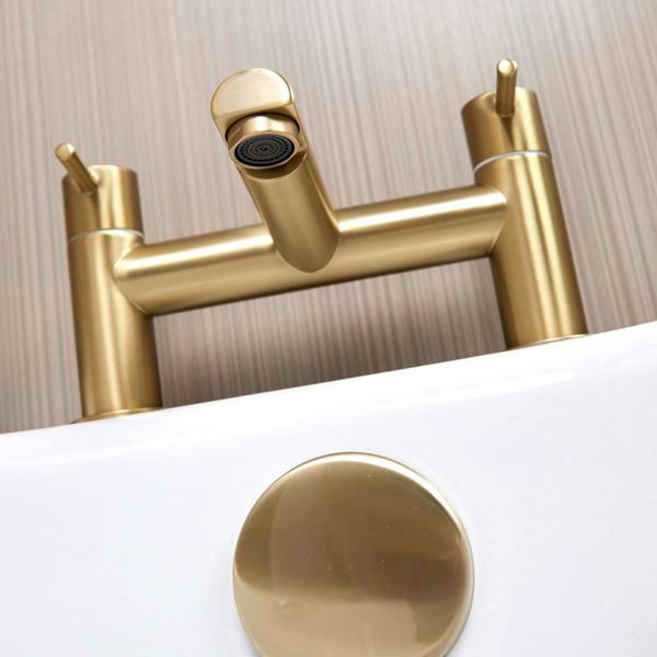 Flode Runn | Bath Filler | Brushed Brass