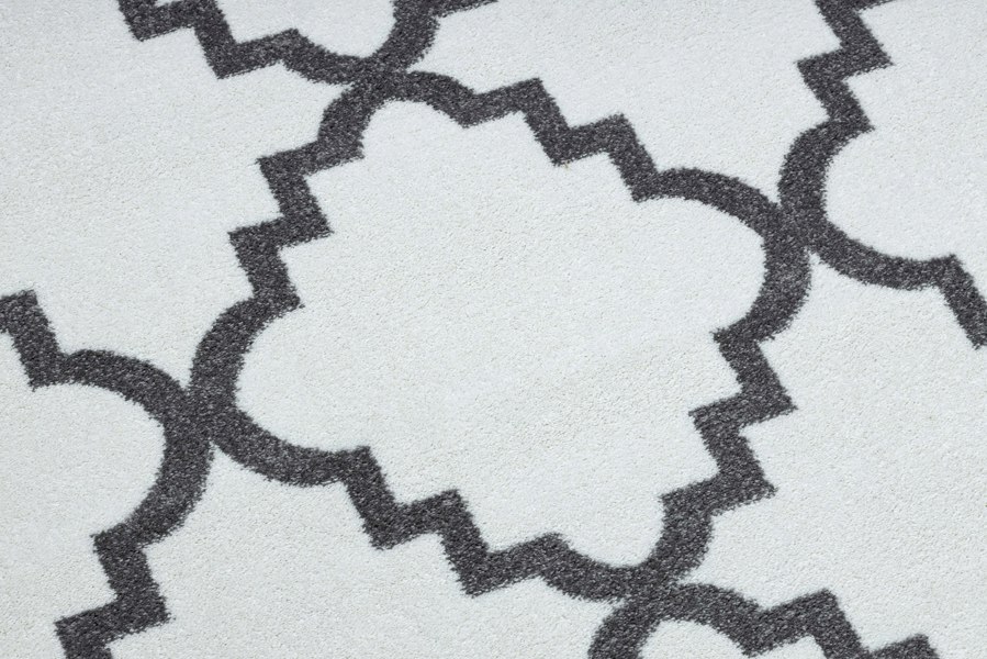 RugsX Sketch Circular Rug - White & Grey Quatrefoil