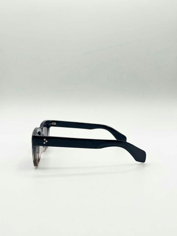 Square Sunglasses in Black Leopard - svnx
