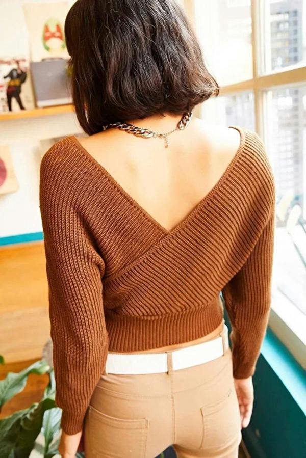 Hoxton Gal Front and Back V-Neck Cropped Knit Sweater