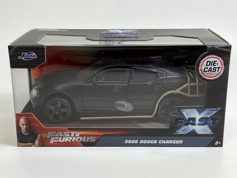 Jada Fast and Furious Fast X 2006 Dodge Charger Heist Car 1:32 Scale Jada 33374