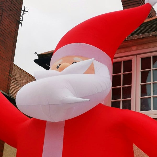 Samuel Alexander GIANT: 20ft (6m) Outdoor Inflatable Lit Christmas Santa with Raised Arm & 28 LEDs