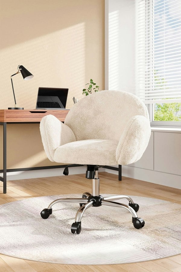 Living and Home Adjustable Height Plush Swivel Office Chair