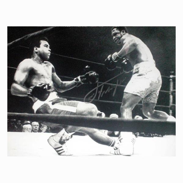 Unbranded Joe Frazier signed 16x12 photo — Unframed