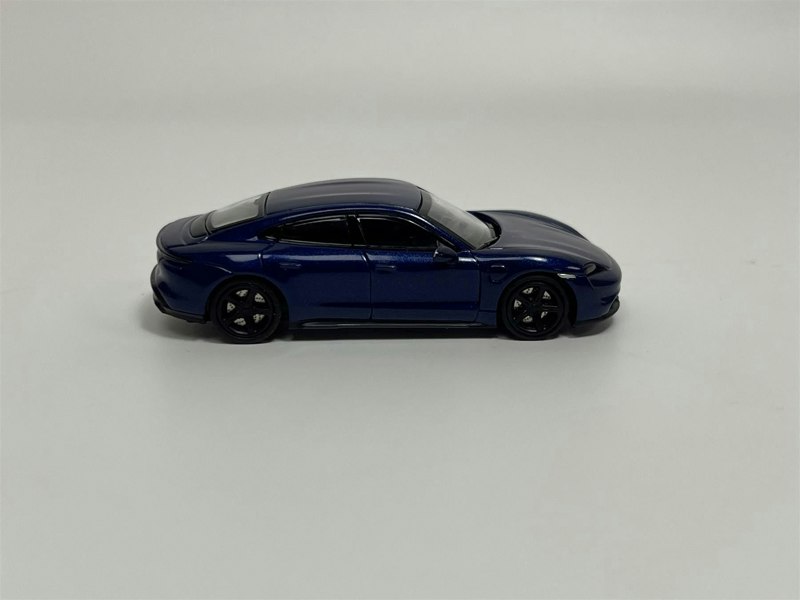 Minichamps Porsche Taycan Turbo S 2019 Dark Blue Metallic 1:87 Minichamps 870068401