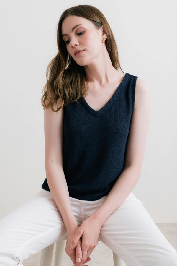Lily & Me Ginnie Knit V-Neck Vest Navy