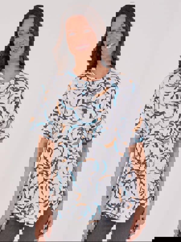 VIZ-A-VIZ Circular Abstract Printed Top