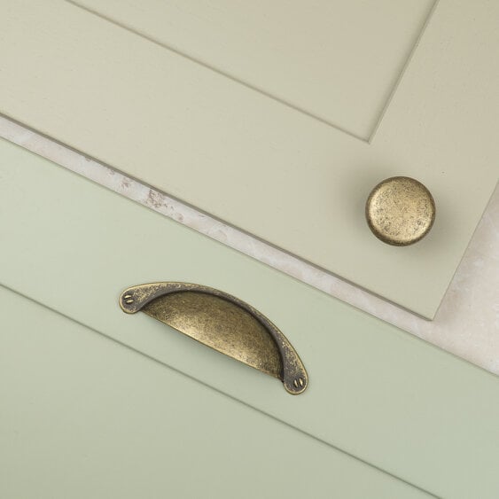 Handle & Home Antique Brass Cup Handle and Coordinating Knob