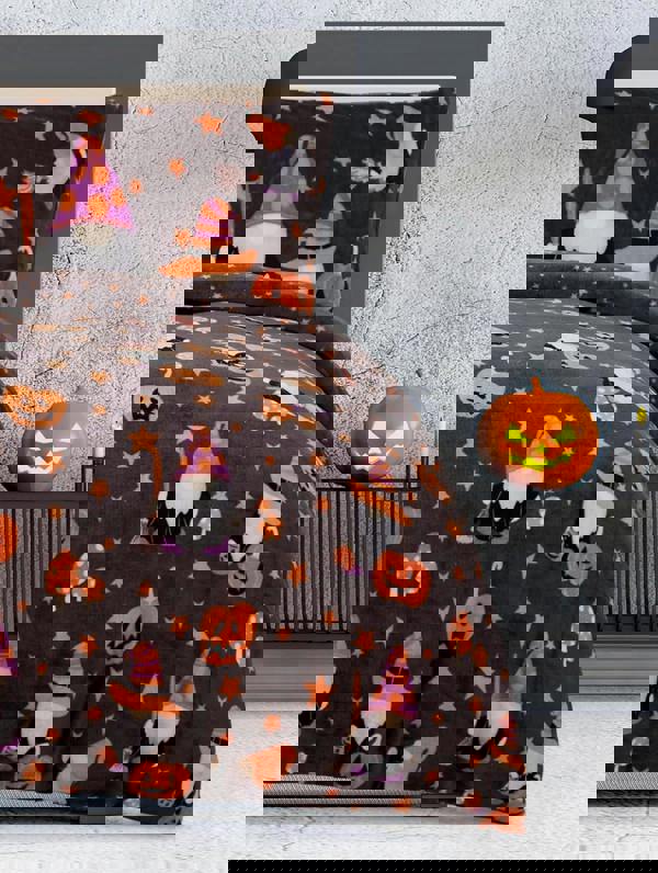 Smart Living Halloween Gonk Flannel Duvet Set Reversible Duvet Cover with Pillowcase - Charcoal