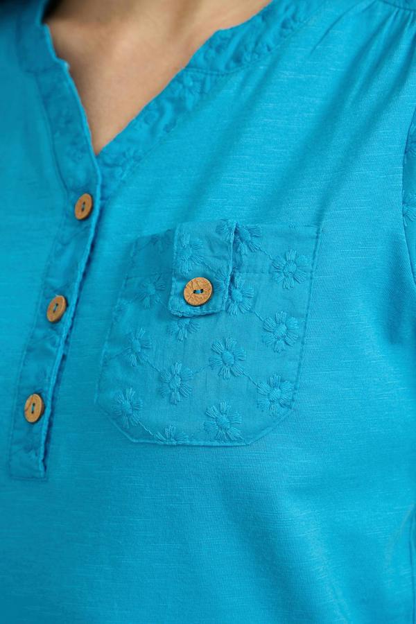 Mudflower V-Neck Button-Up Floral Embroidery Top