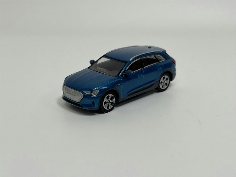 Minichamps Audi e tron 2020 Blue Metallic 1:87 Minichamps 870018220