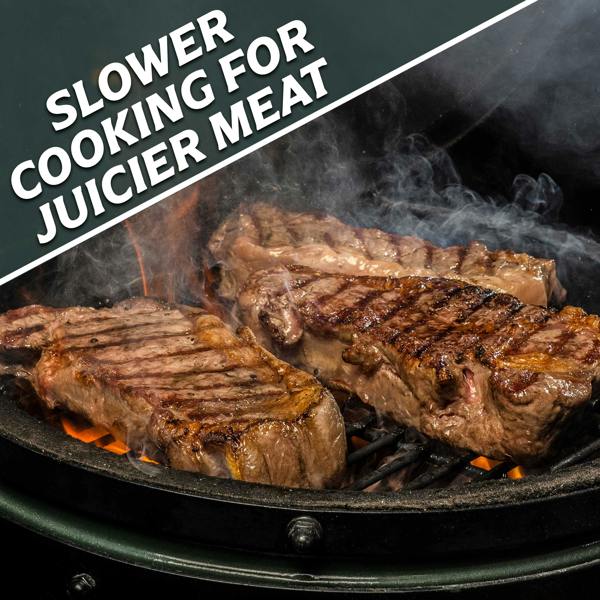 Dellonda DG159 Kamado Grills Action shot - slow - cooking - juicy - meat