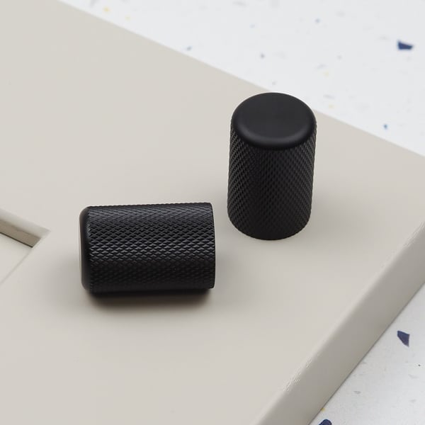 Handle & Home Matt Black Knurled Knob
