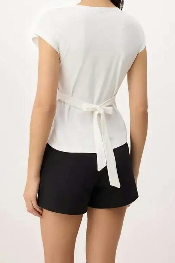 WOVCOR Fitted V-Neck Button-Down Short-Sleeved Soft Knit Blouse