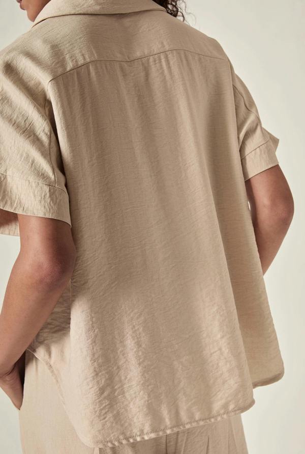 James Lakeland Relaxed Short Sleeve Blouse – Oatmeal