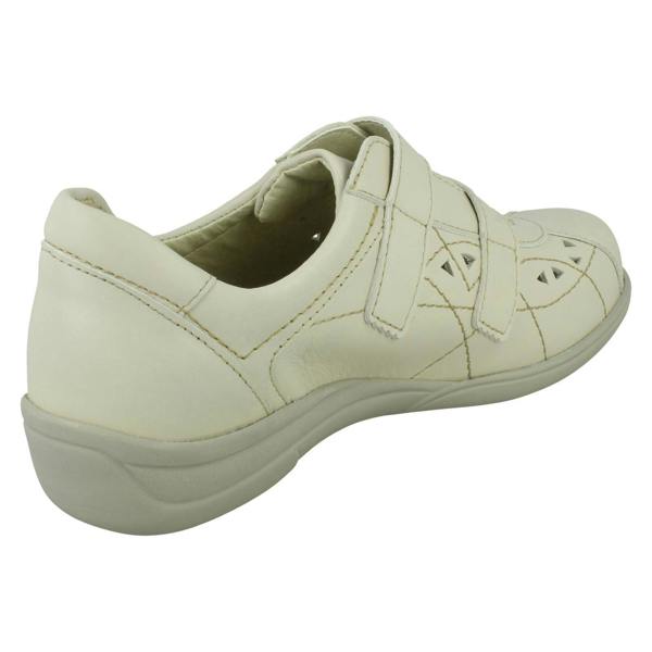 DB Shoes Ladies Easy B Casual Flat Shoes Cynthia