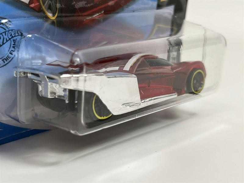 Hot Wheels Lindster Prototype X-Raycers 1:64 Scale - GHB78D521 B5