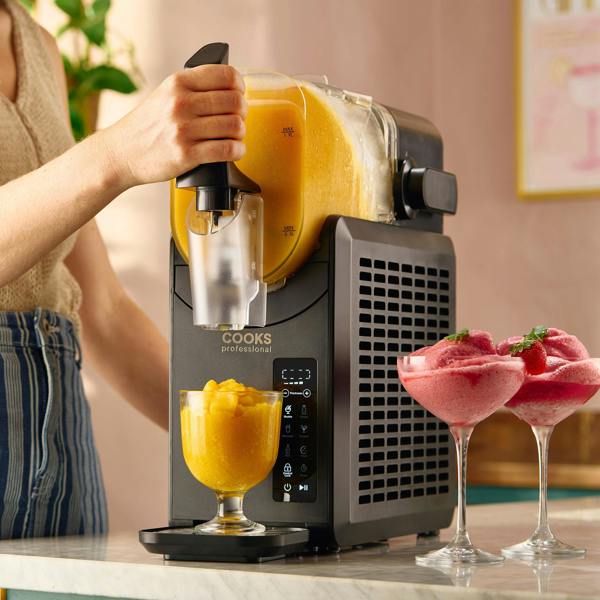 Cooks Professional Slushy Maker