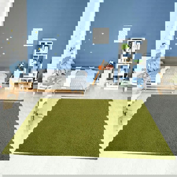 Shaggy Green Rug Soft and Durable, Non-Shedding, High Quality.