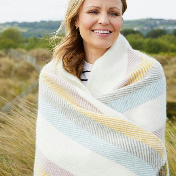 Lifestyle Stripe Primrose Throw - 150 x 183cms