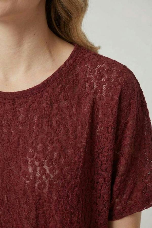 Red | Textured Relaxed Short Sleeve T-Shirt