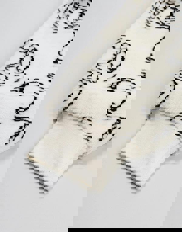 Peanuts Womens Off-White Snoopy Blanket Hoodie (One Size)