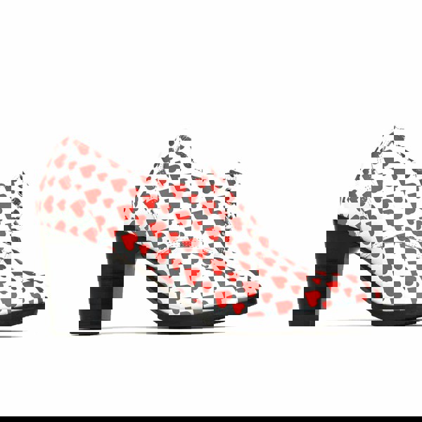 Embassy London Roulette - Love Struck - Women's 3 inch block heel oxford pump in heart shape print