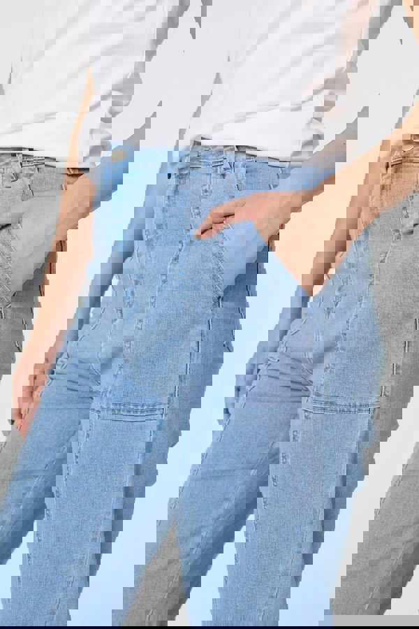 Blue | High Waist Pocket Detail Straight Jeans
