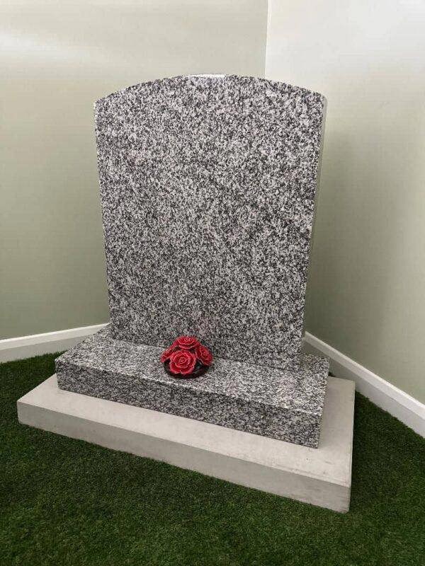 Memorials Direct Cluster of Ceramic Roses