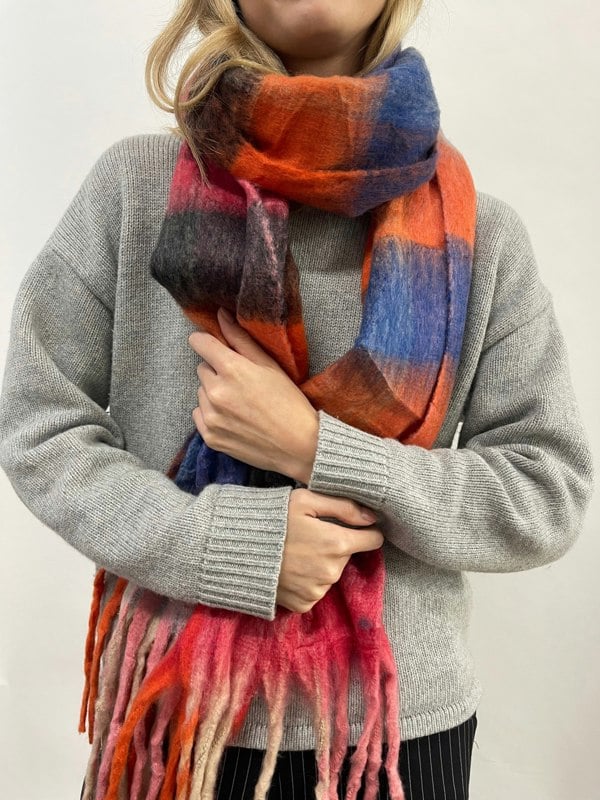 SVNX Soft Chunky Checked Scarf with Tassels in Blue Berry