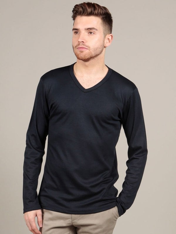 Male model wearing Supima Cotton t-shirt