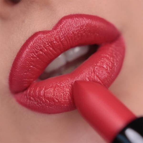 Lord and Berry Absolute - Satin Lipstick 4g