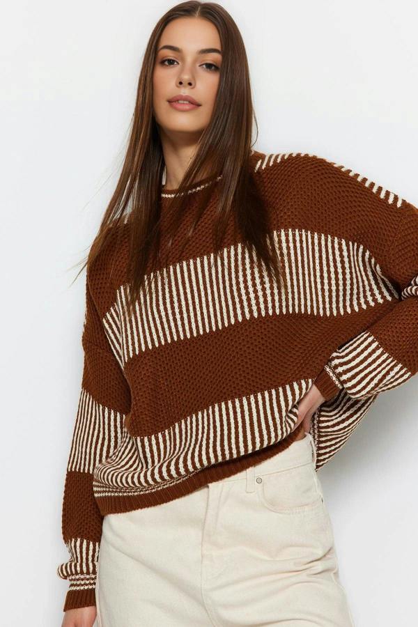 WOVCOR Wide Cut Striped Knit Sweater