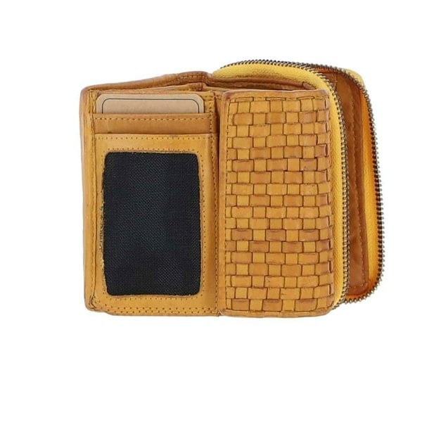 Vintage Woven Leather 7 Card Purse:  D-82