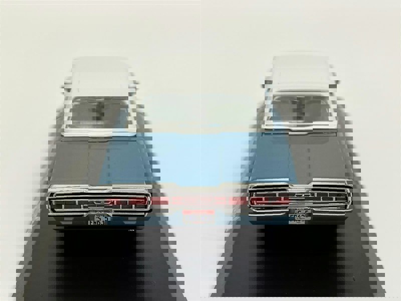 Greenlight Thelma & Louise 1966 Ford Thunderbird Top Up Blue 1:43 86619