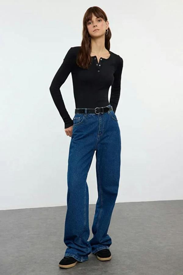 Hoxton Gal Mélange Ribbed Stretch Knit Blouse with Snap Buttons – Fitted
