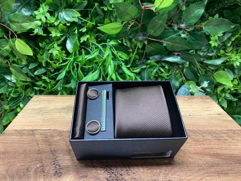 Charles Grey Charles Grey Tie, Pocket Square, Cuff Link & Tie Clip Set - Brown
