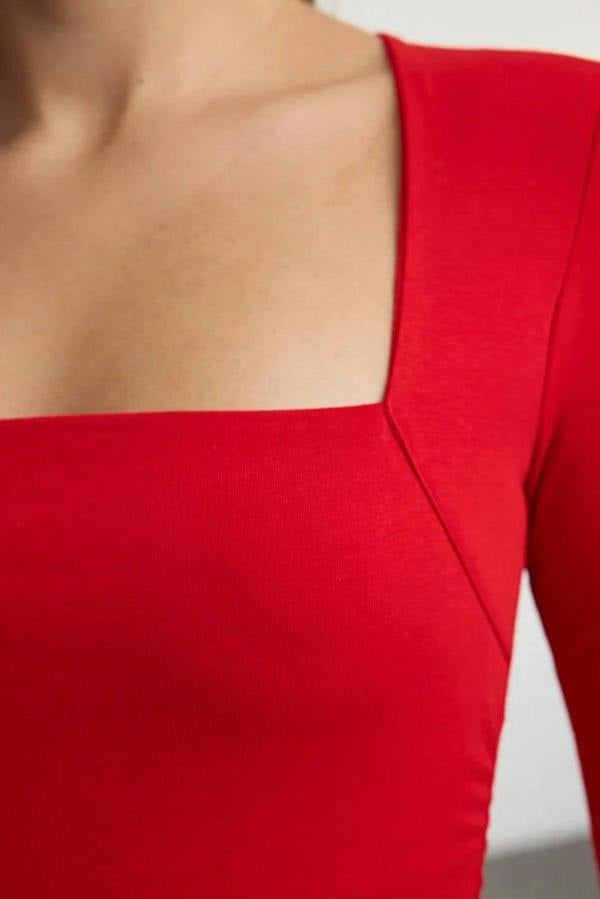 WOVCOR Square Neck Draped Detailed Fitted Knit Blouse