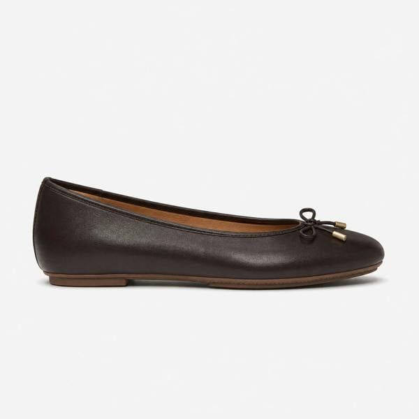 FitFlop DELICATO BOW SOFT LEATHER Ballerina Shoes in Brown