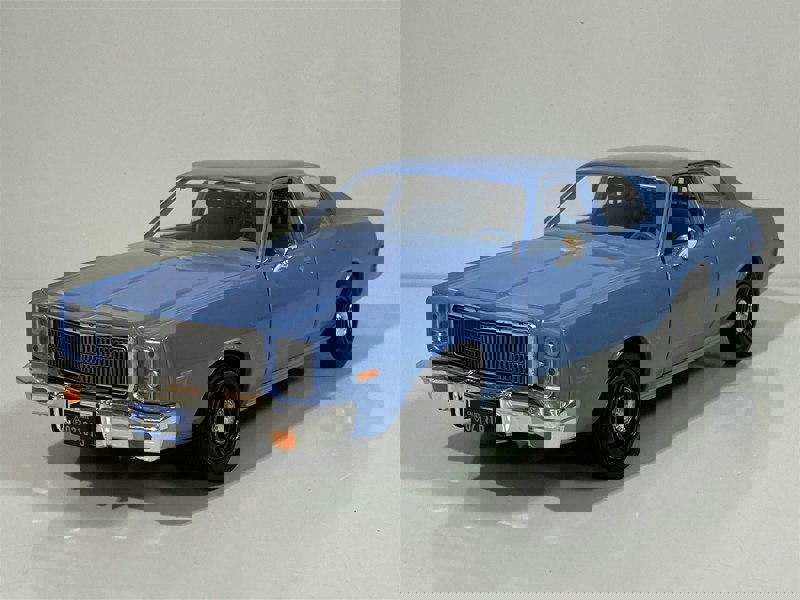 christine 1977 plymouth fury 1:24 scale greenlight 84142