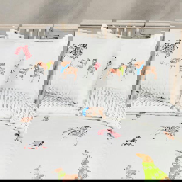 Smart Living Luxury Soft Reversible Pooches in Jumpers Duvet Cover & Pillowcases