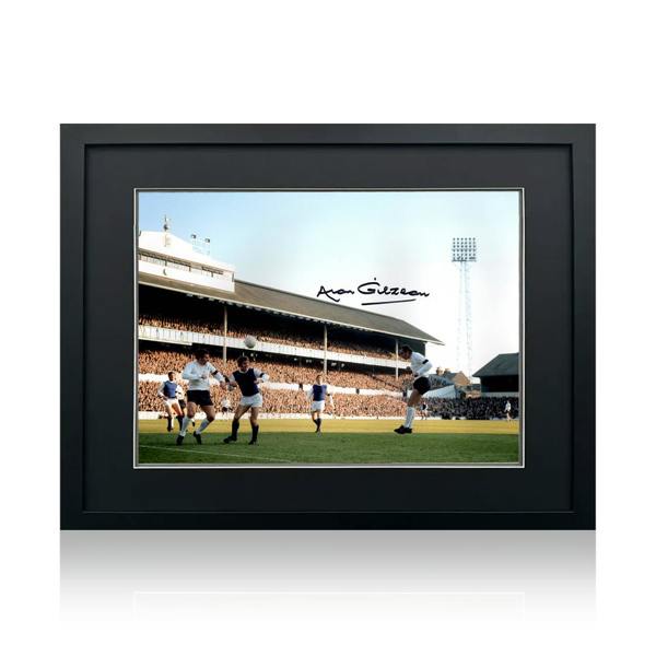 Alan Gilzean Signed Tottenham Hotspur 16x12 Image Deluxe Mount Frame