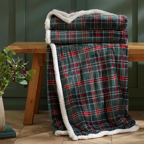 Catherine Lansfield Tartan Sherpa Check Cosy Fleece Blanket Throw Green