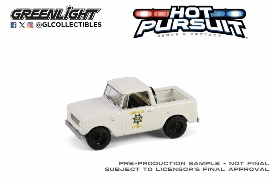 MCSlots 1964 Harvester Scout Half Cab California Highway Patrol 1:64 Greenlight 43040B